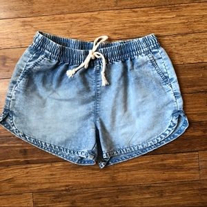 KENDALL + KYLEE chambray shorts, never worn!